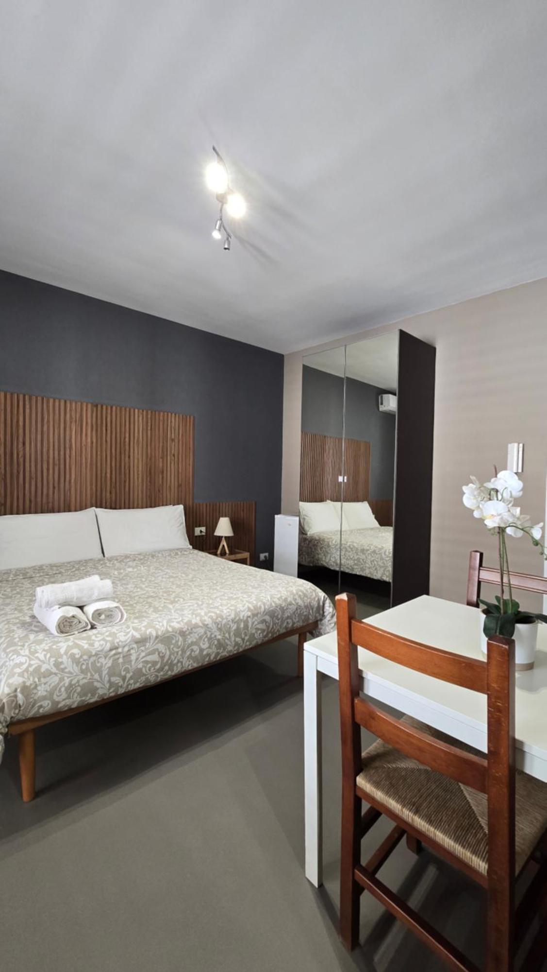 House Orlando Hotel สเฟอร์ราคาวาลโล ภายนอก รูปภาพ
